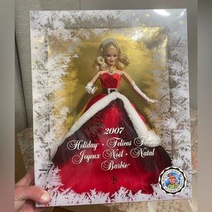 2007 Barbie Holiday Doll in Red and White Gown